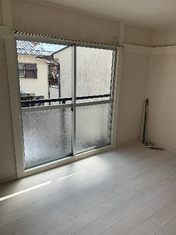 　室内